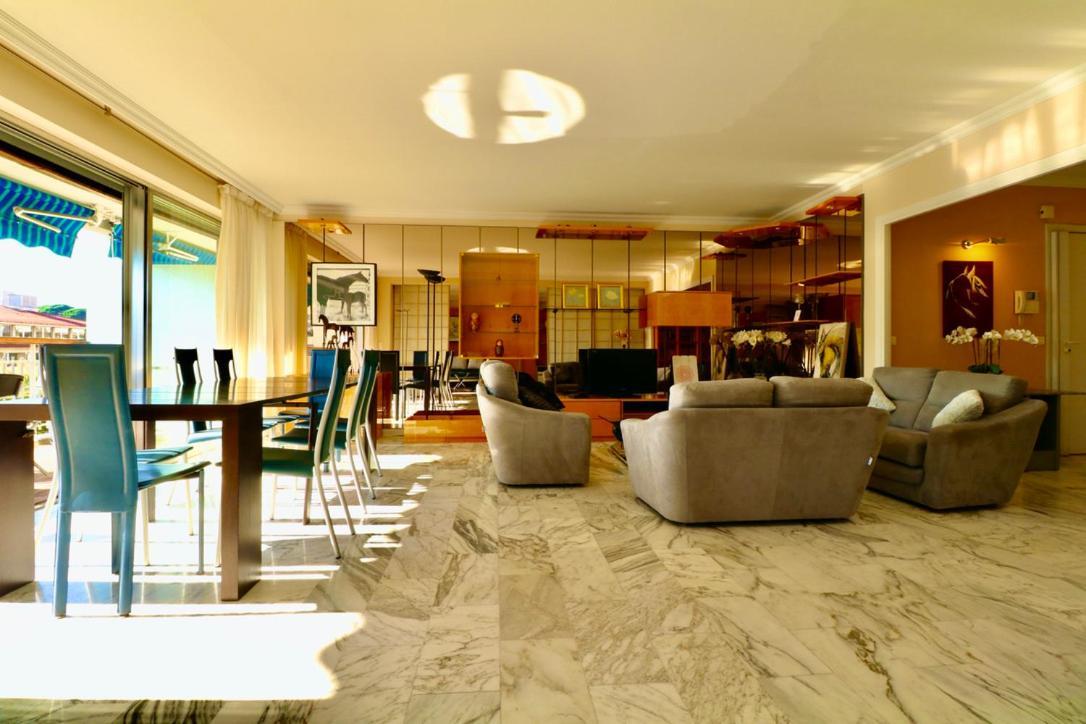 2, 3 And 4 Bedroom Sea View Forville Apartments 5 Mins From The Palais Канни Екстер'єр фото