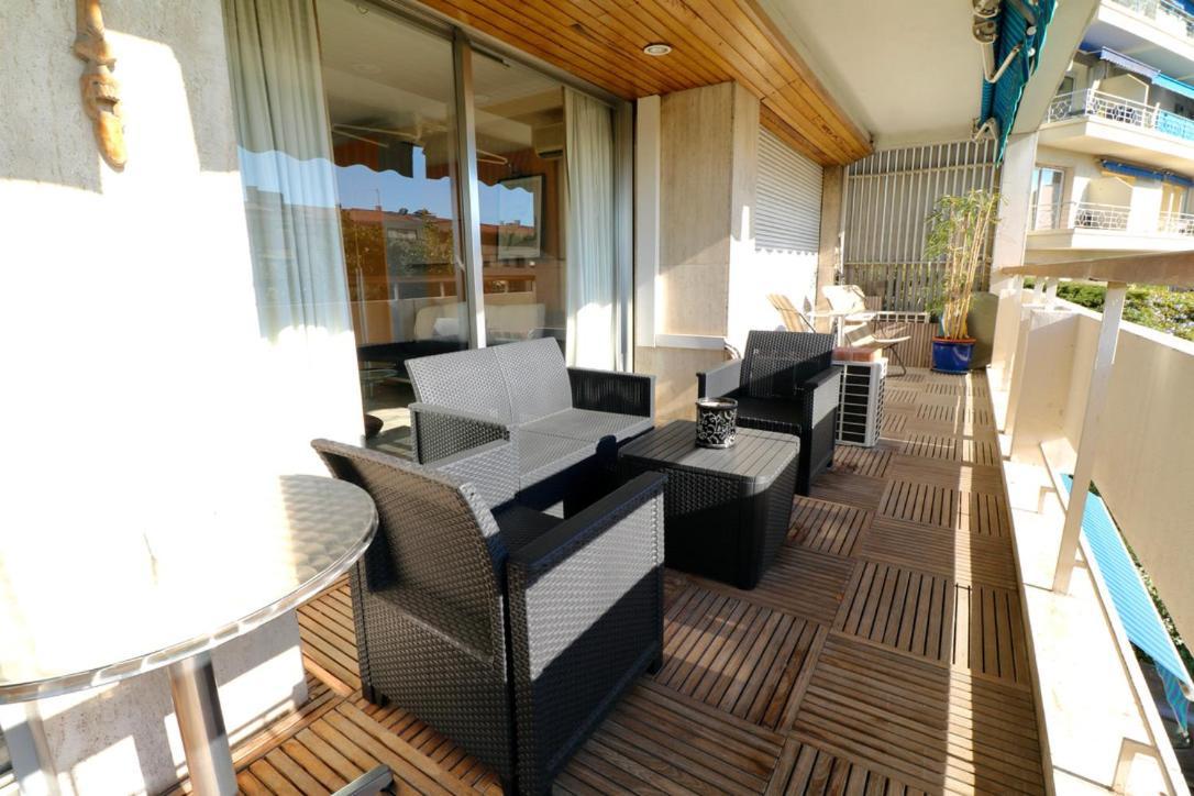 2, 3 And 4 Bedroom Sea View Forville Apartments 5 Mins From The Palais Канни Екстер'єр фото