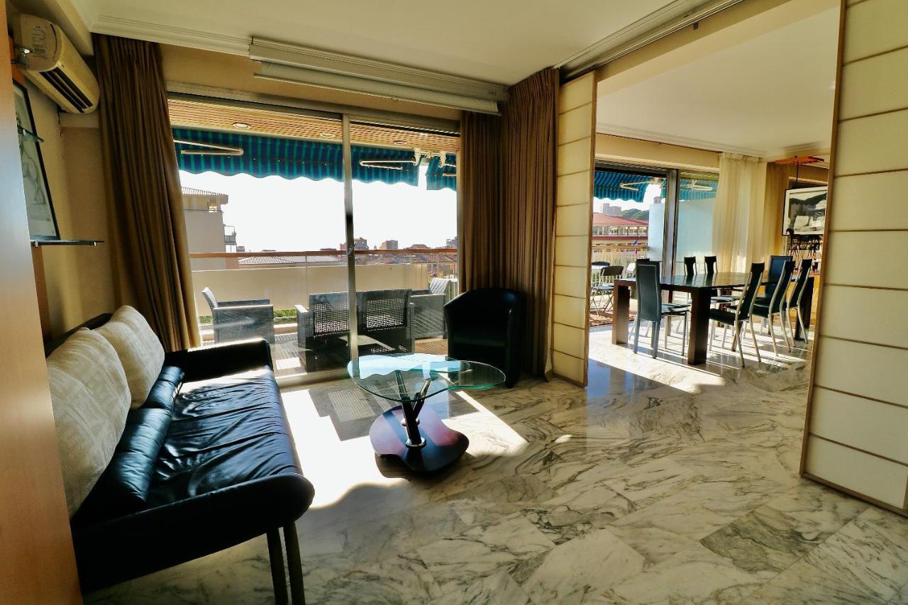 2, 3 And 4 Bedroom Sea View Forville Apartments 5 Mins From The Palais Канни Екстер'єр фото