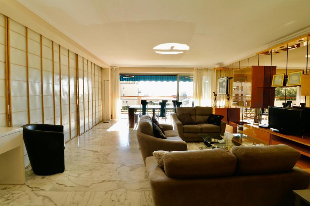 2, 3 And 4 Bedroom Sea View Forville Apartments 5 Mins From The Palais Канни Екстер'єр фото