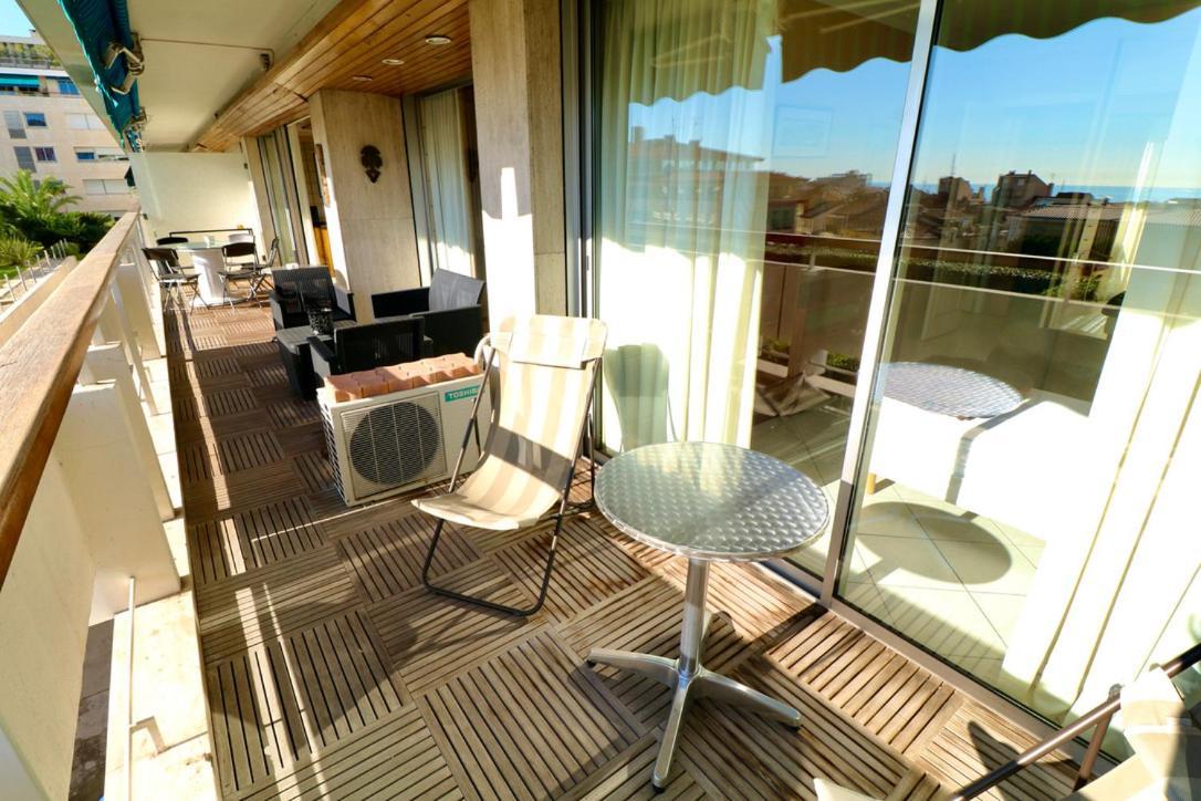 2, 3 And 4 Bedroom Sea View Forville Apartments 5 Mins From The Palais Канни Екстер'єр фото