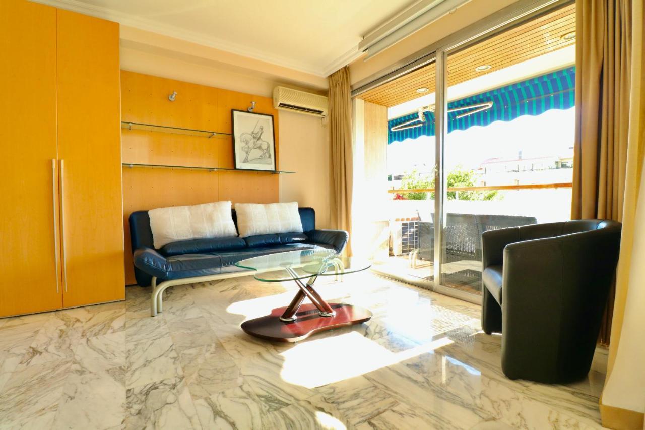 2, 3 And 4 Bedroom Sea View Forville Apartments 5 Mins From The Palais Канни Екстер'єр фото
