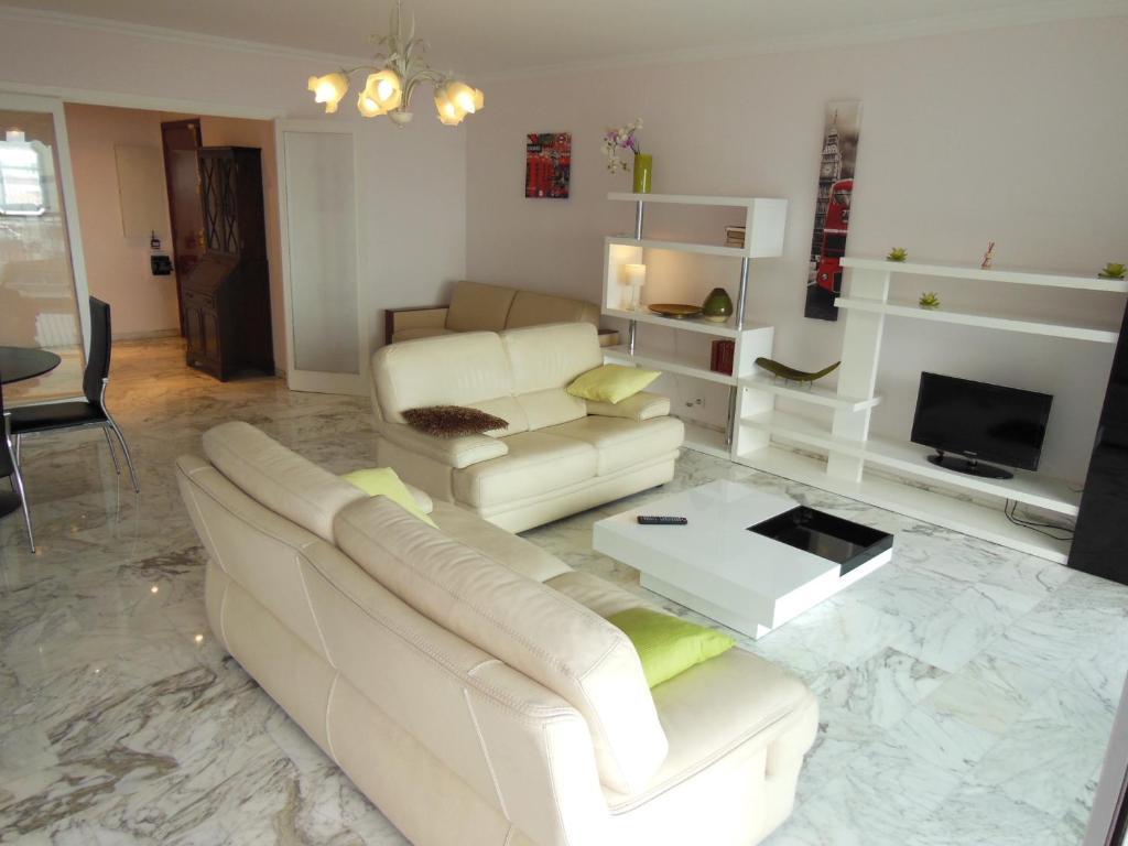 2, 3 And 4 Bedroom Sea View Forville Apartments 5 Mins From The Palais Канни Номер фото